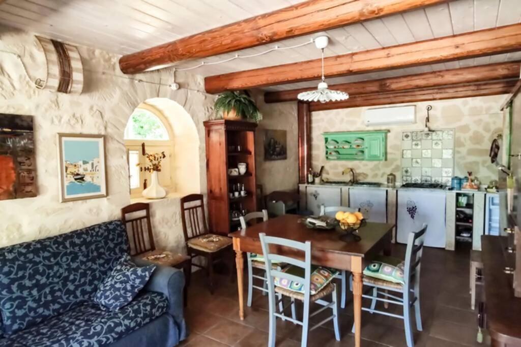 Villa Neli, Palazzolo Acreide, Siracusa, Hot Tub, Wi-Fi & Parking ภายนอก รูปภาพ