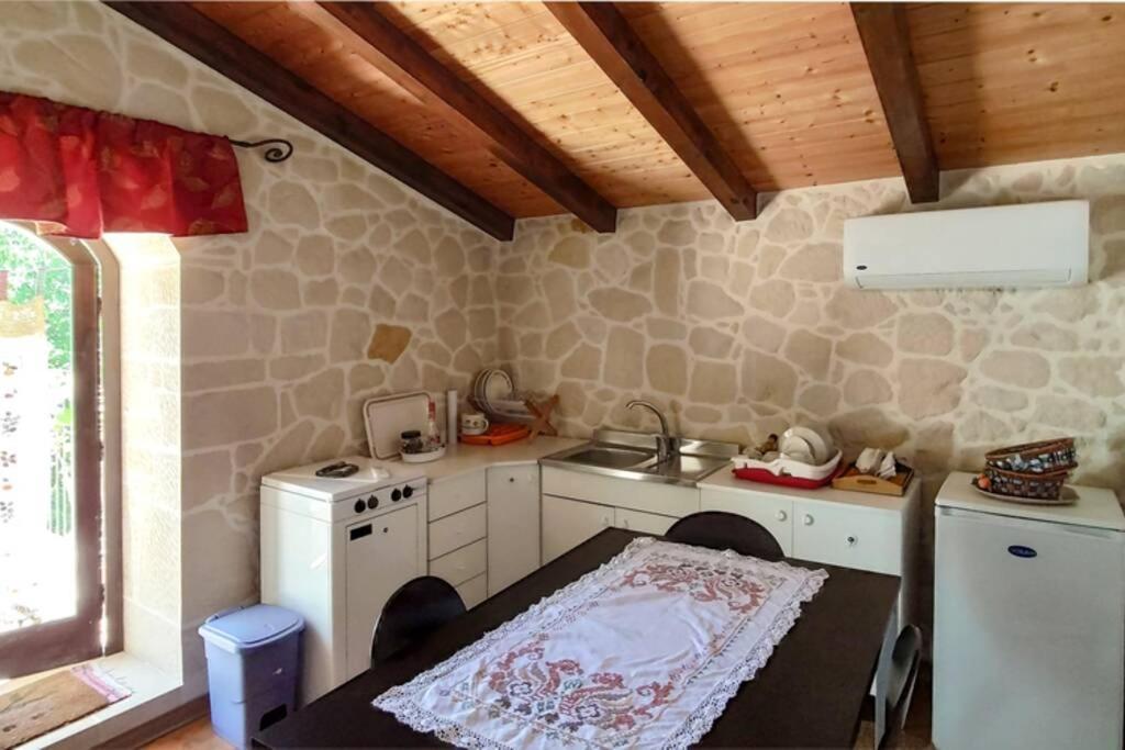 Villa Neli, Palazzolo Acreide, Siracusa, Hot Tub, Wi-Fi & Parking ภายนอก รูปภาพ